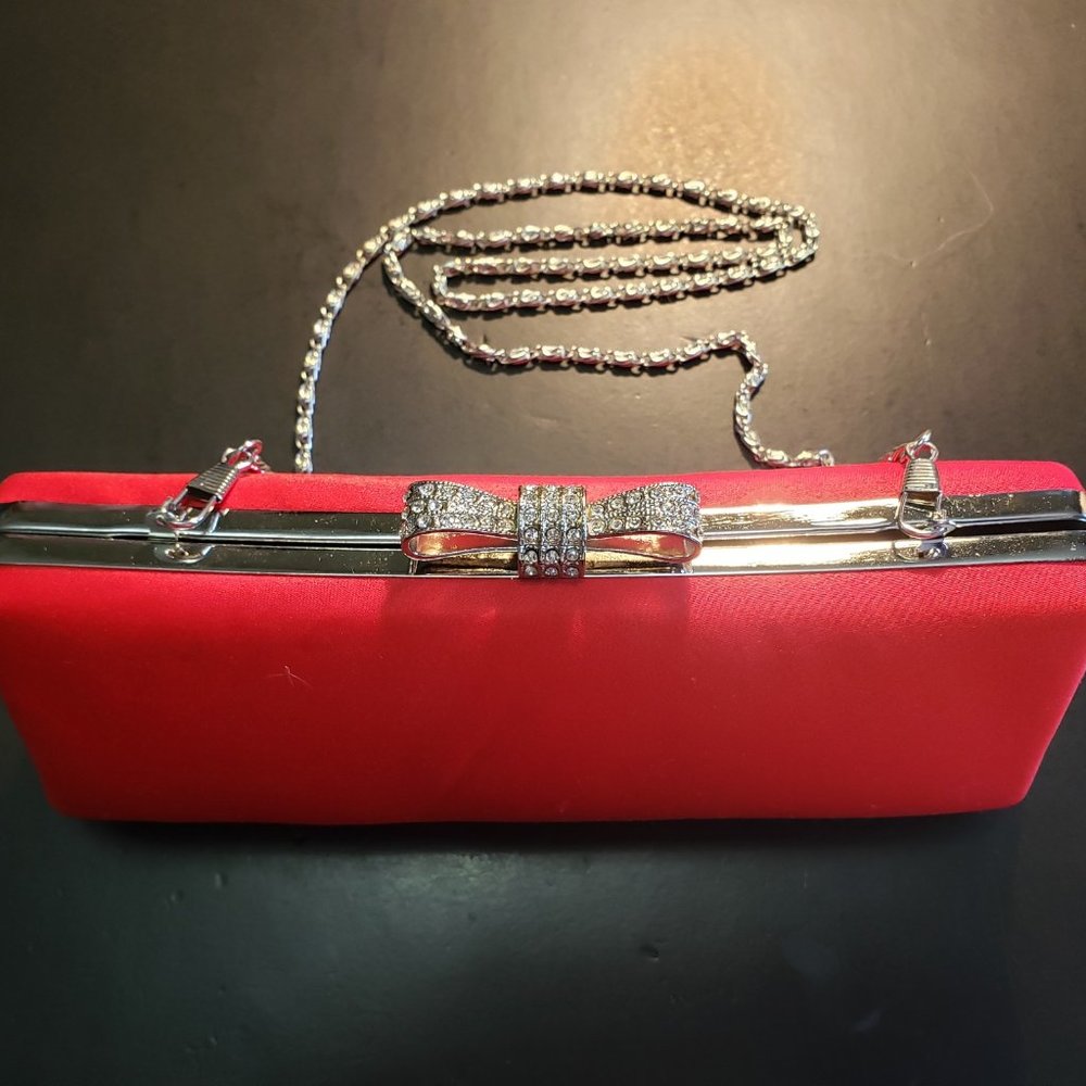 LADIES EVENING RED HANDBAG W/CRYSTAL BOW DETAIL